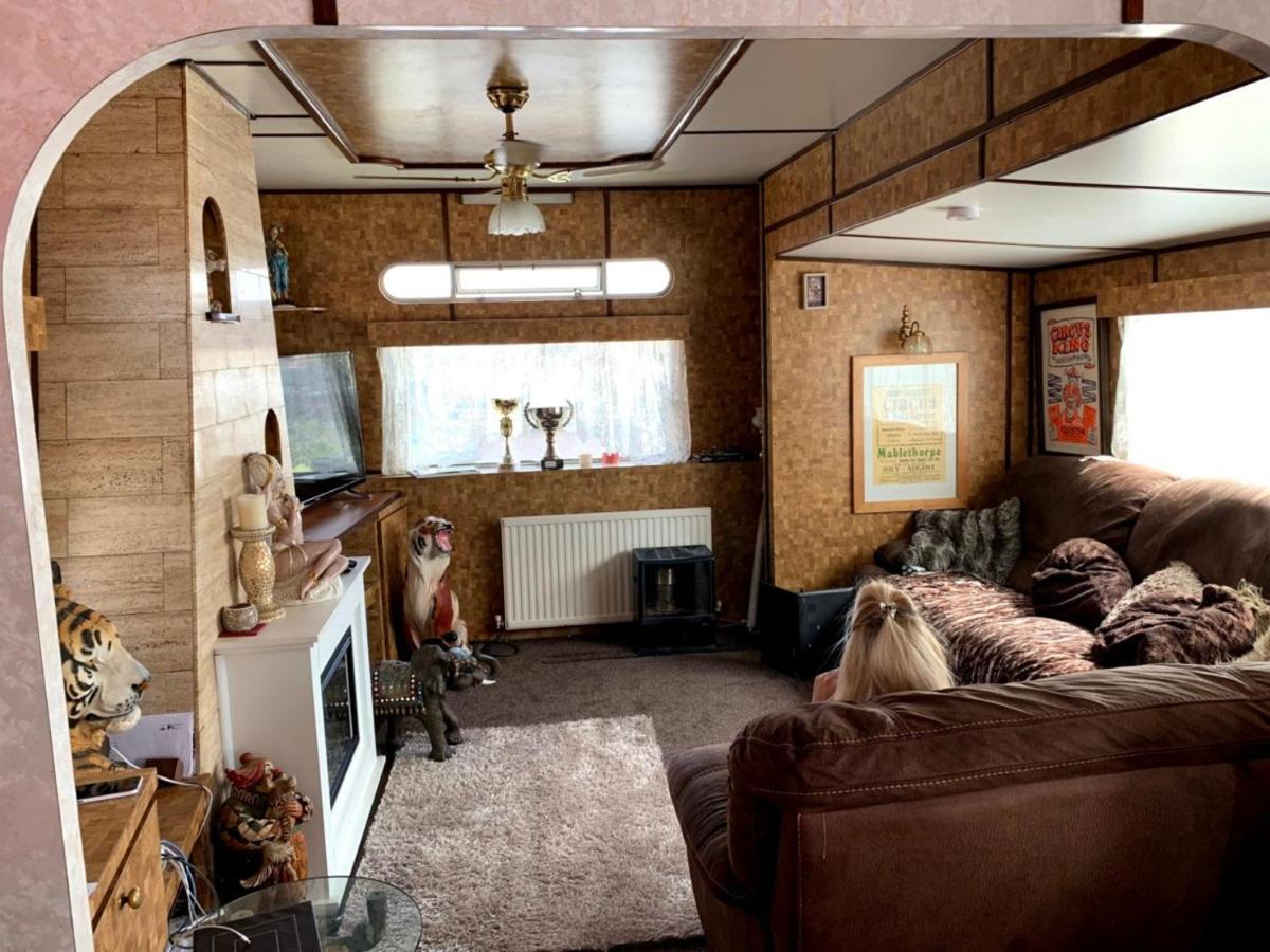 Vintage, Circus Holiday Home Mablethorpe Extérieur photo